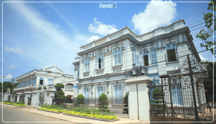 Joytrip chuyen ban combo du lich, ve may bay, phong khach san